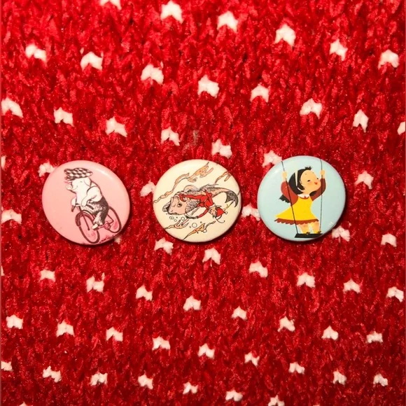 Random fun pins ๐๐๐ ๐ท๐ฉ๐ - Picture 1 of 6